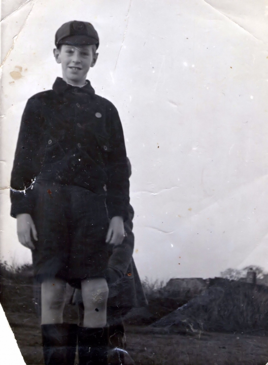 My dear Bob, growing up at Shoebury (Robert Henry Hall)